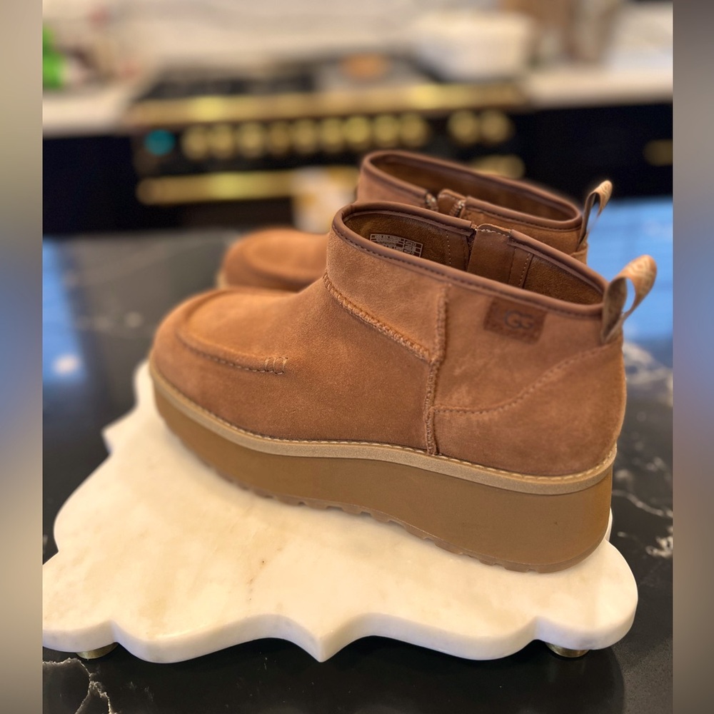 UGG **Brand New w/ Tags** Cityfunc Micro Winter Boot, Chestnut, Size 8.5